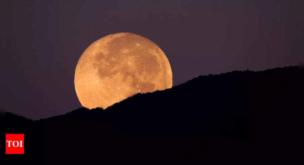 September Supermoon When and how to watch September's Full Harvest