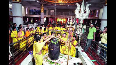 Shrawan ends; over 2L offer prayers at KVT on last Mon