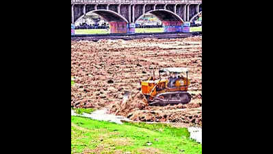 HC: Ensure no illegal sand mining along Vaigai riverbed