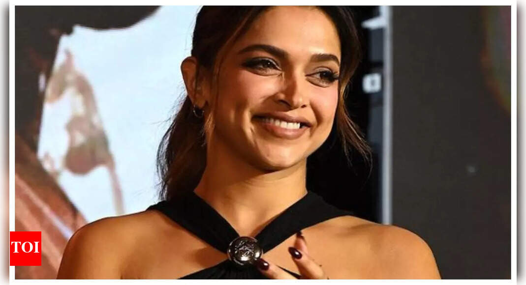 Deepika poses with Badminton star Lakshya Sen