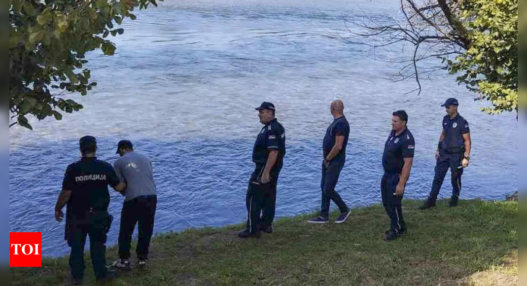 Baby among at least 10 people who drowned after migrant boat overturned on Serbia-Bosnia border – Times of India