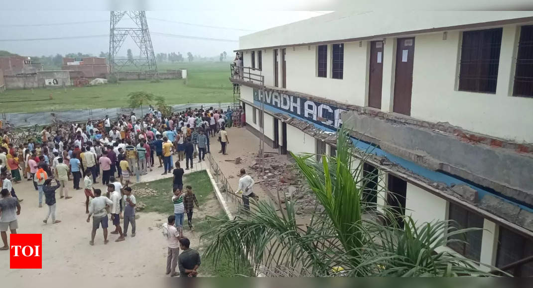 School Balcony Collapse Injures 36 in Uttar Pradesh