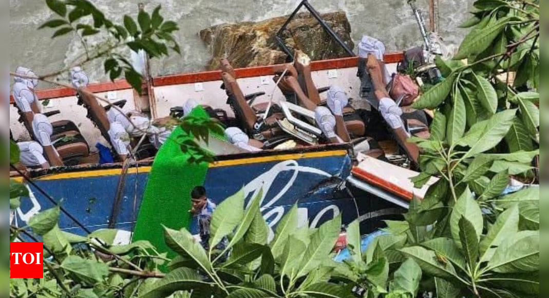 27 killed as bus carrying 42 Maharashtra pilgrims from UP falls into ...