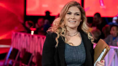 Beth Phoenix recalls the time she received a Con-Chair-To from Rhea Ripley