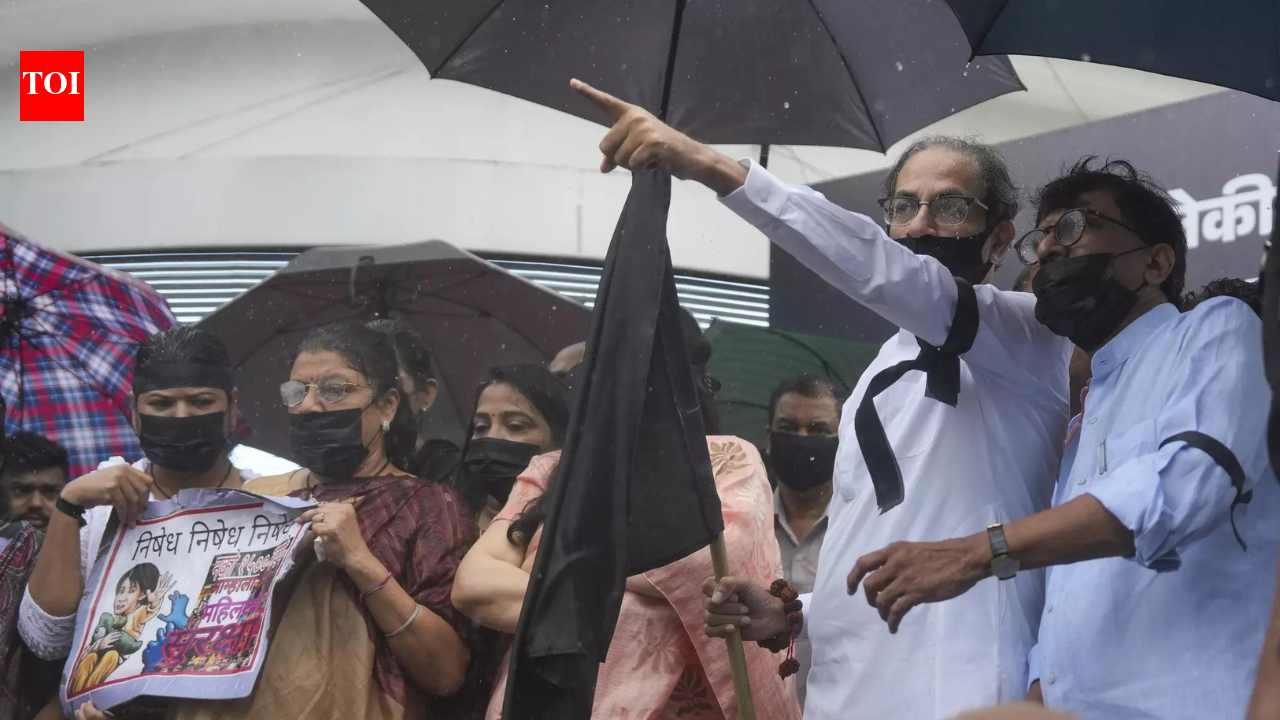 Badlapur sexual assault: Uddhav, Sharad, Sule hold black band protests