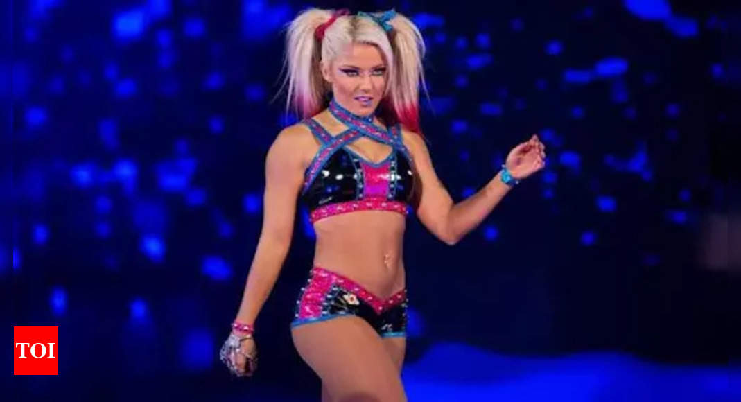 Alexa Bliss Hints at WWE Return