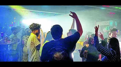 ‘Dance bar closures to impact livelihood of employees’