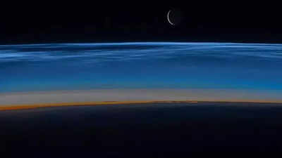 NASA astronaut captures stunning moonset over the Pacific; reactions goes viral to the remarkable image captured