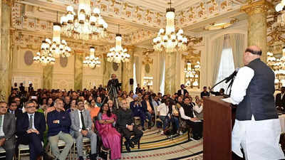 Defence minister Rajnath Singh interacts with Indian diaspora in US