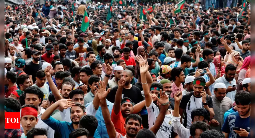 Bangladesh Demonstrators Demand Visas at Indian Centre