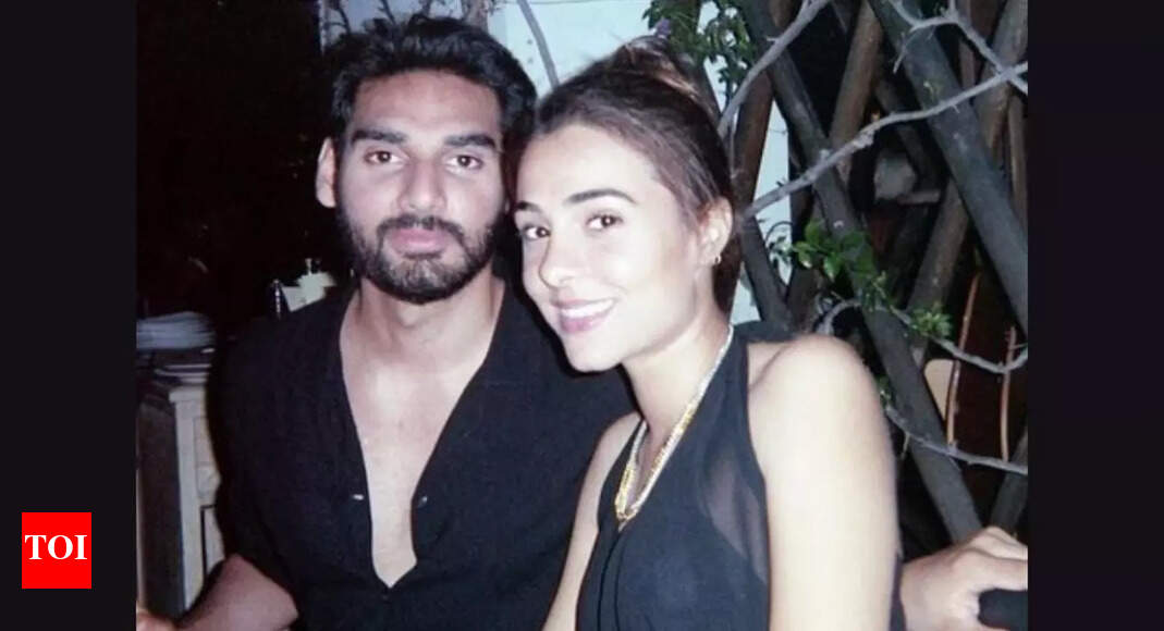 Ahan Shetty-Tania Shroff snapped on dinner date