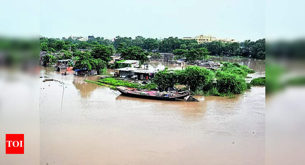 Schools Closed in India and Pakistan Due to Flooding