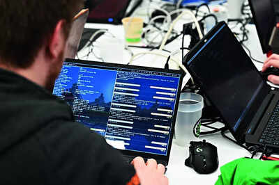 Chinese hackers breach US, India internet firms, Lumen says