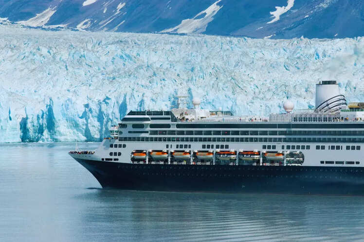 Alaskan glacier cruise