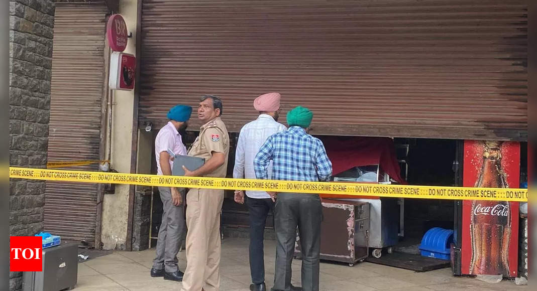 Sindhi Bakers: Famous bakery owner shot by attackers in Ludhiana | Chandigarh News