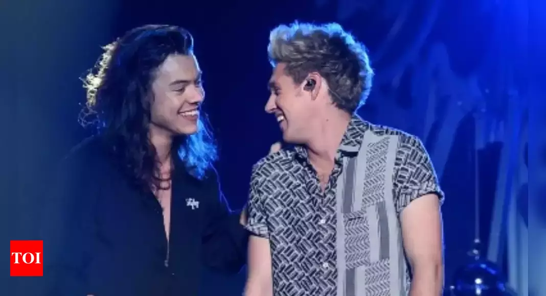 Harry Styles sparks ‘One Direction’ reunion buzz after attending Niall Horan’s Manchester concert – WATCH | English Movie News