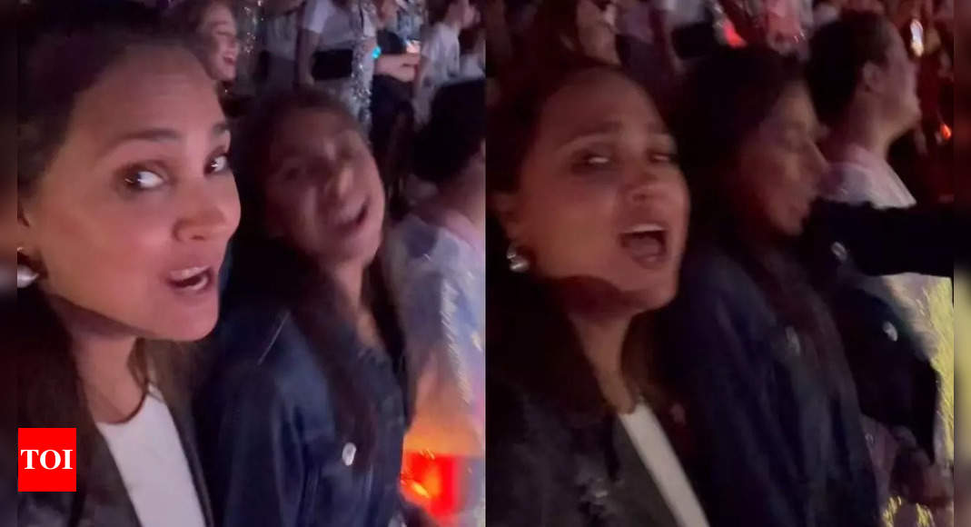 Lara Dutta at Taylor Swift concert