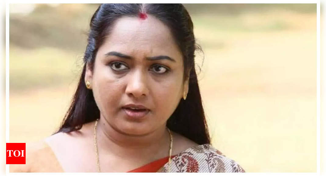 Actress Usha Reveals Misconduct Incident from 1992