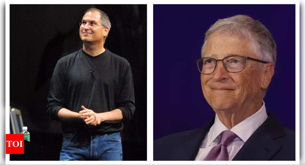 Steve Jobs, Bill Gates' Early Resumes Go Viral