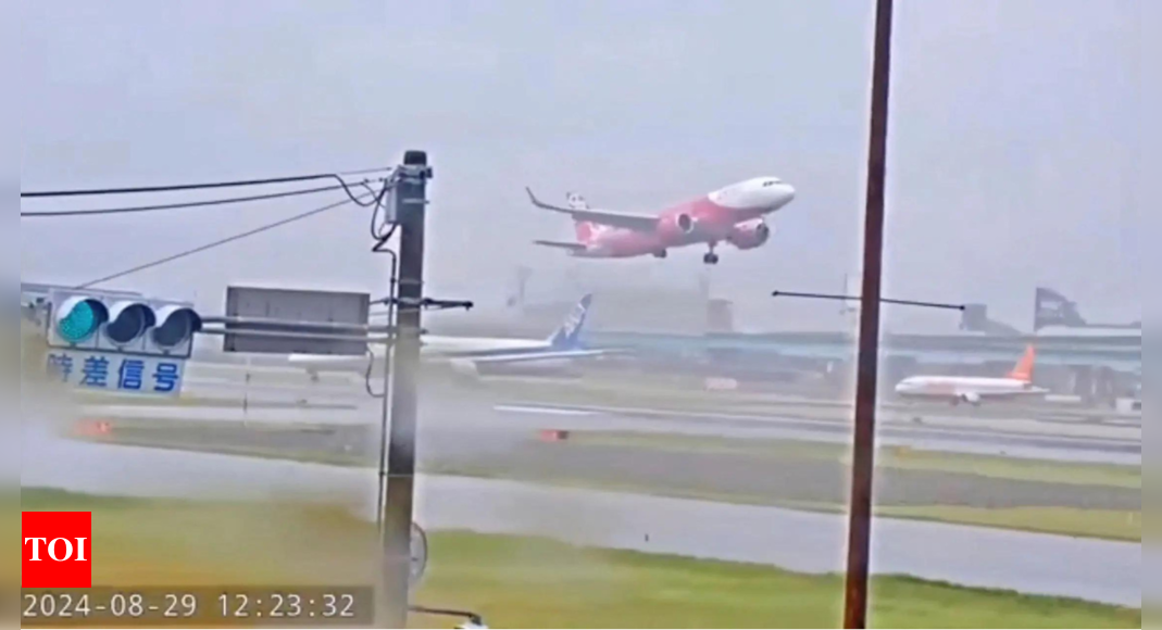 Watch: Planes struggle to land at Fukuoka airport as typhoon Shanshan hits Japan – Times of India