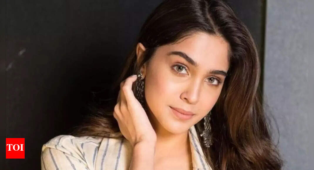 Sharvari on balancing 'Munjya' and 'Alpha'