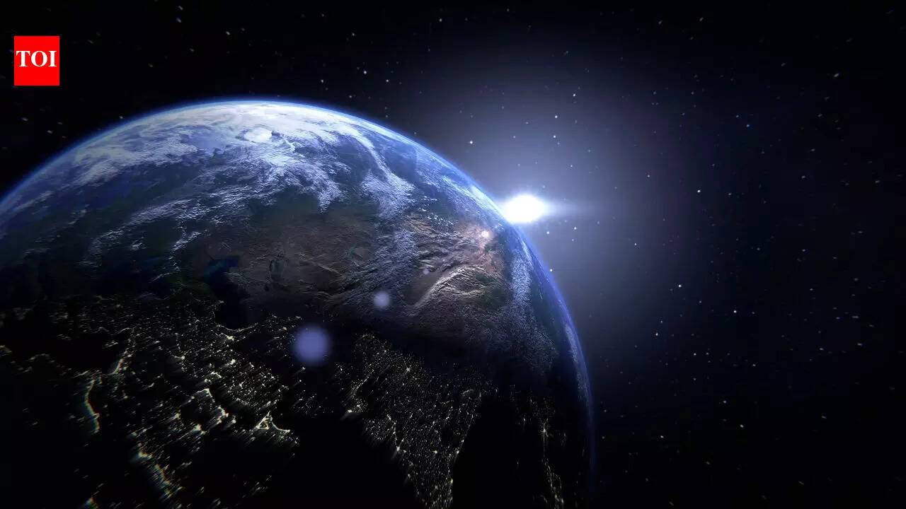 NASA uncovers Earth's invisible electric field driving polar winds ...