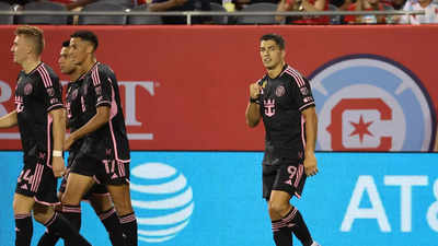 Luis Suarez scores twice as Inter Miami crush Chicago