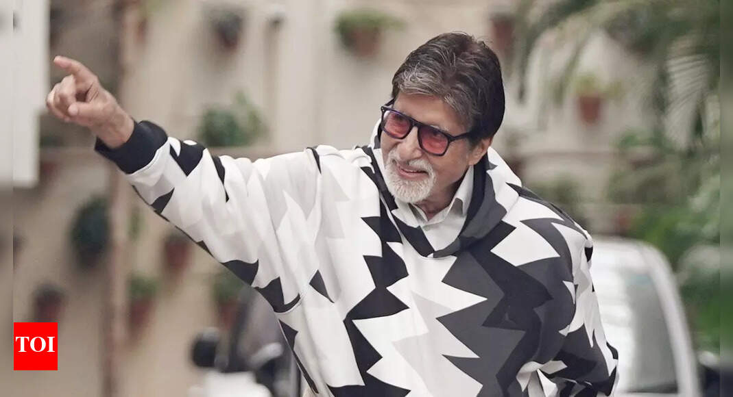 Big B on re-release of old movies in theatres