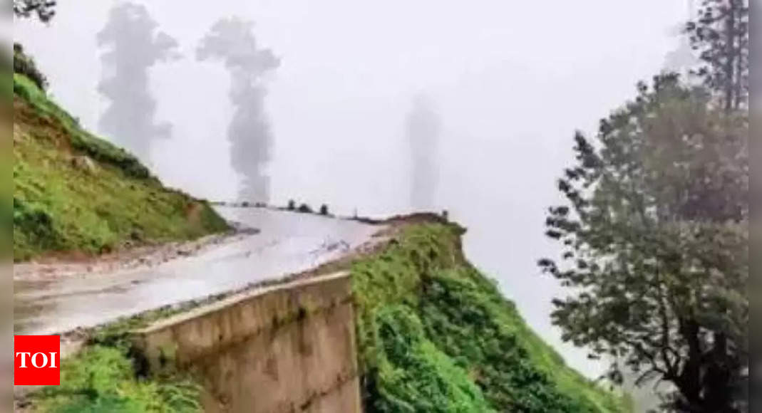 Heavy Rains Cause Disruptions in Himachal Pradesh