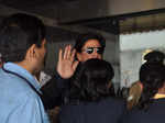 SRK, Tusshar leave for Dubai