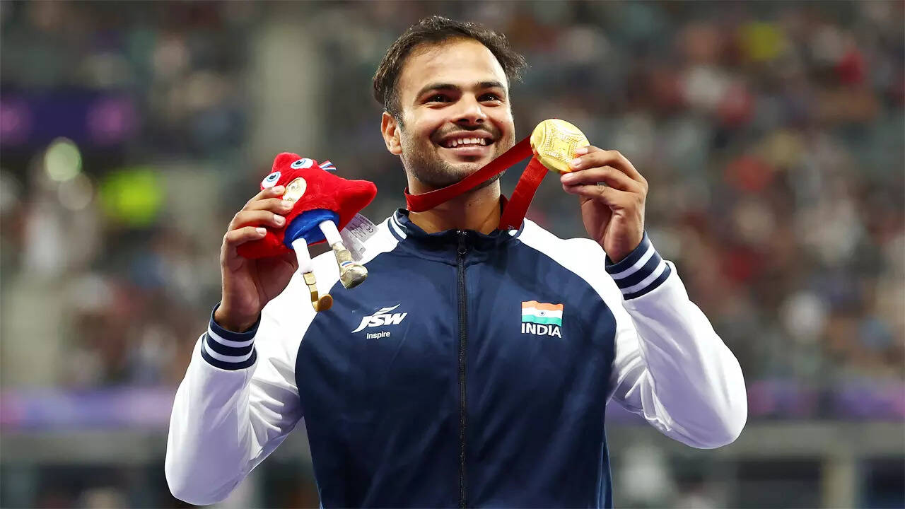 Neeraj Chopra's 'don't try anything new' message worked wonders for  Paralympics star Sumit Antil | Paris Paralympics News - Times of India