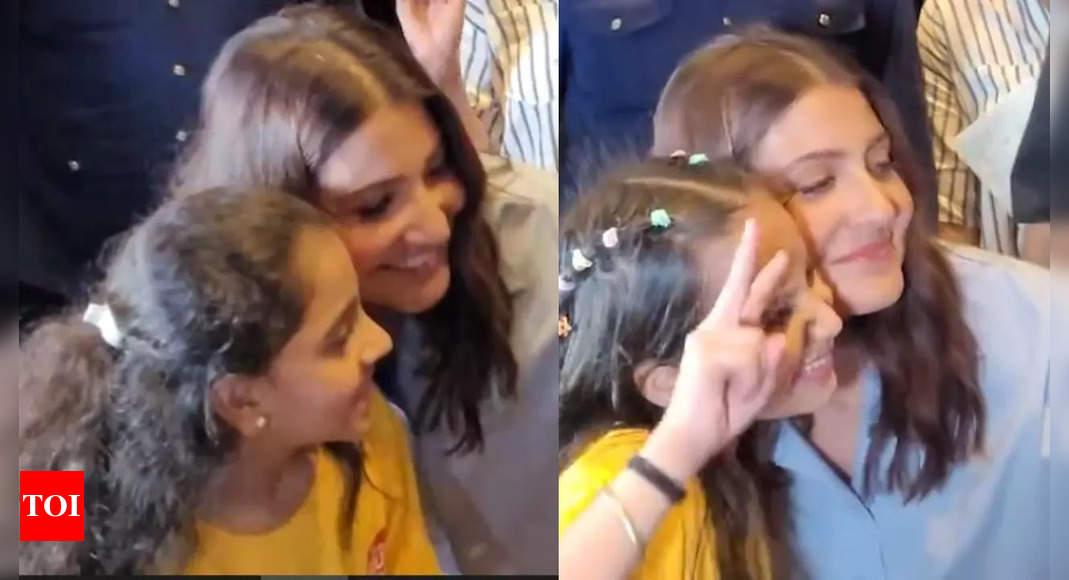 Anushka adorably talks to a little fan, wins the internet