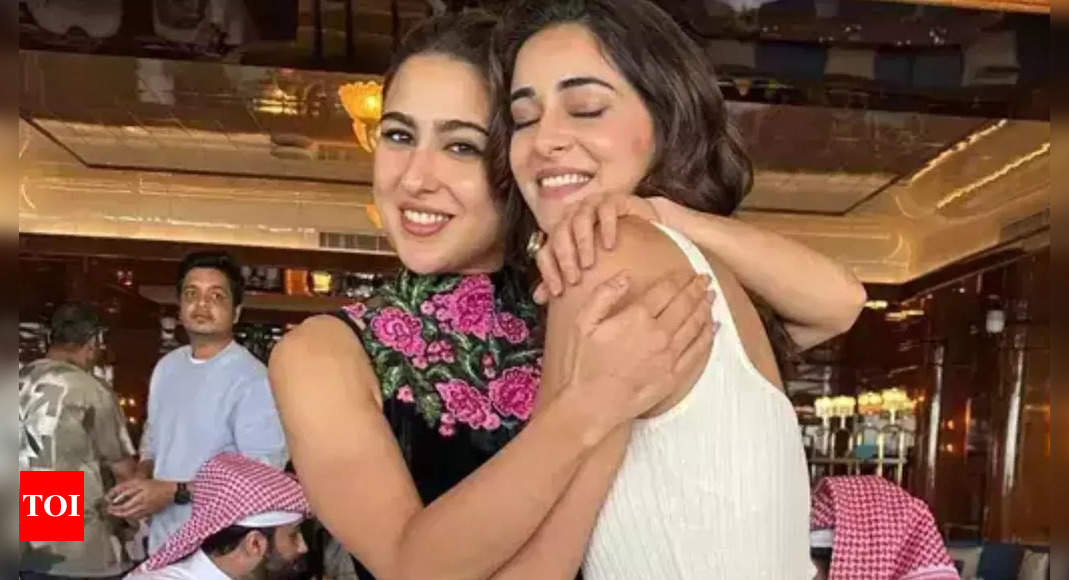 Sara Ali Khan hails Ananya's 'Call Me Bae'