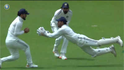 Watch: Flying Dhruv Jurel's spectacular catch dismisses Abhimanyu Easwaran in Duleep Trophy