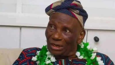 Why is the designer of Nigeria's flag Taiwo Michael Akinkunmi now getting a burial; a year after his death?