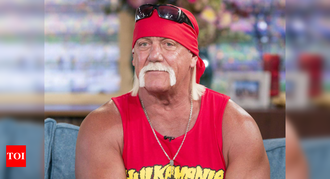 Hulk Hogan Endorses CM Punk and Logan Paul