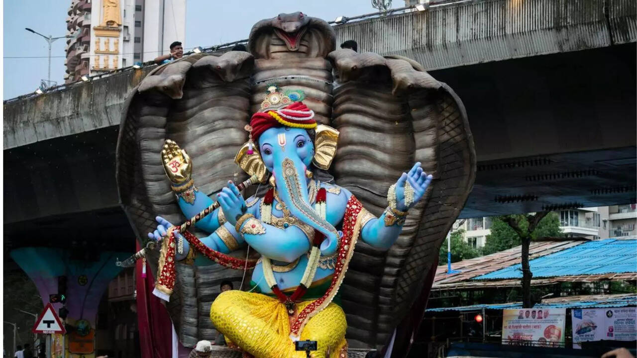 Ganesh Chaturthi 2024: Step-by-Step Guide to Perform Ganesh Puja at home |  - Times of India