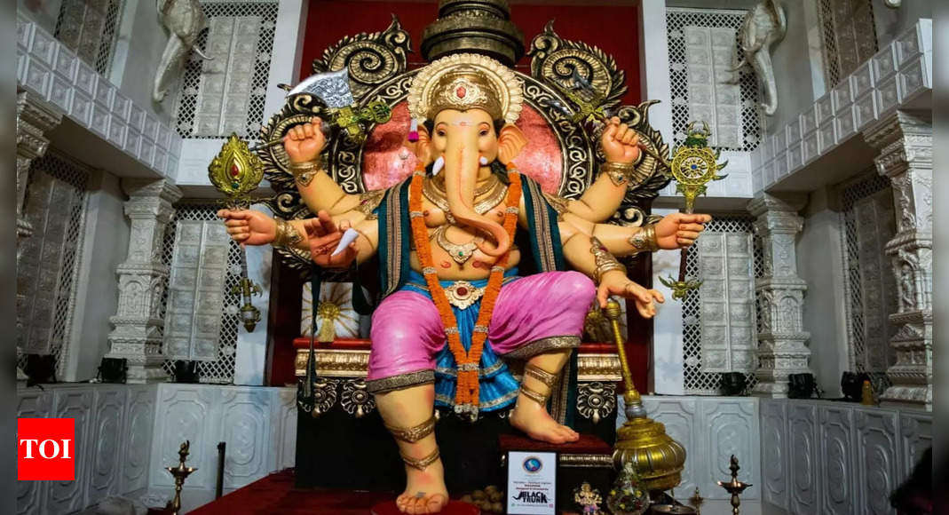 6 Vastu Tips to Follow on Ganesh Chaturthi for a Prosperous Celebration