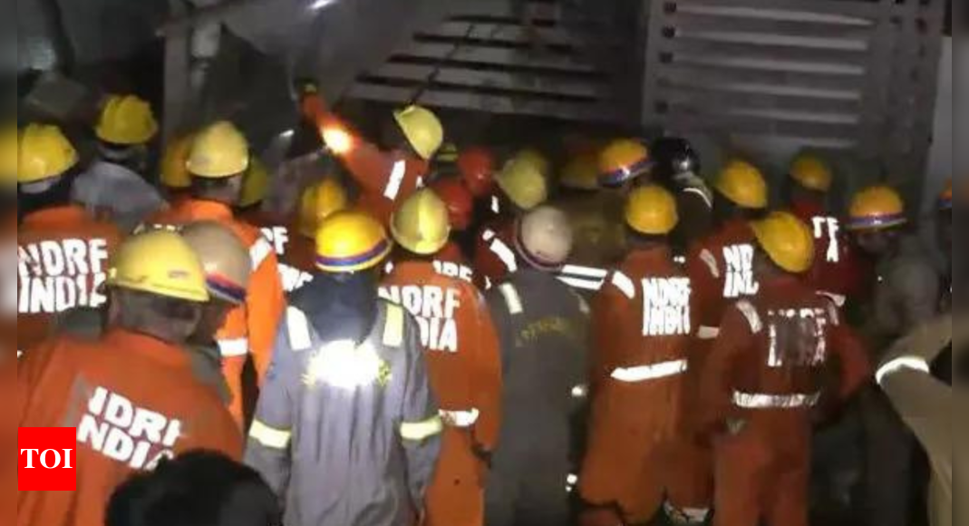 Building Collapse in Lucknow Kills Five