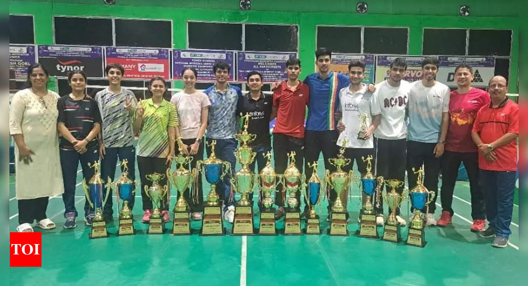 Pranay Katta, Parul Choudhary, Aryan Tyagi-Murli Sharma triumph in North Zone Badminton Championship | Badminton News - Times of India