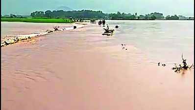 25 villagers evacuated after floods hit panchayat area