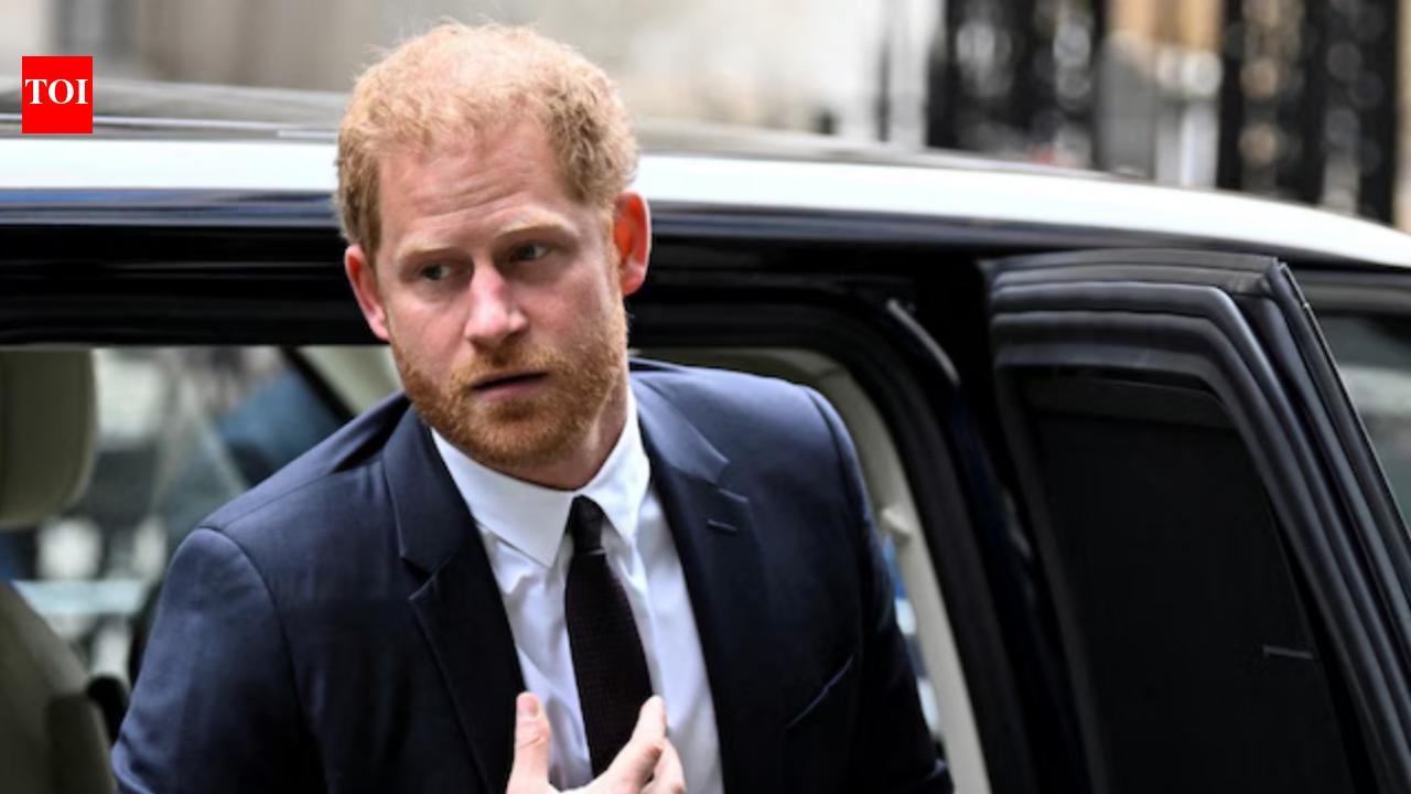 Prince Harry News: Prince Harry defends keeping royal title amid ...