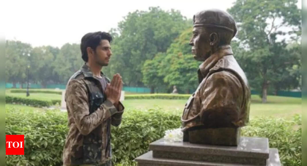 Sidharth Malhotra Honors Kargil Hero Batra