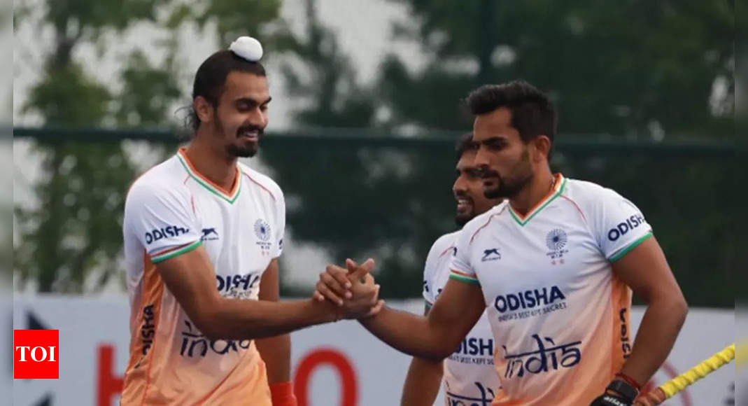 India Advances to Semifinals After 8-1 Win