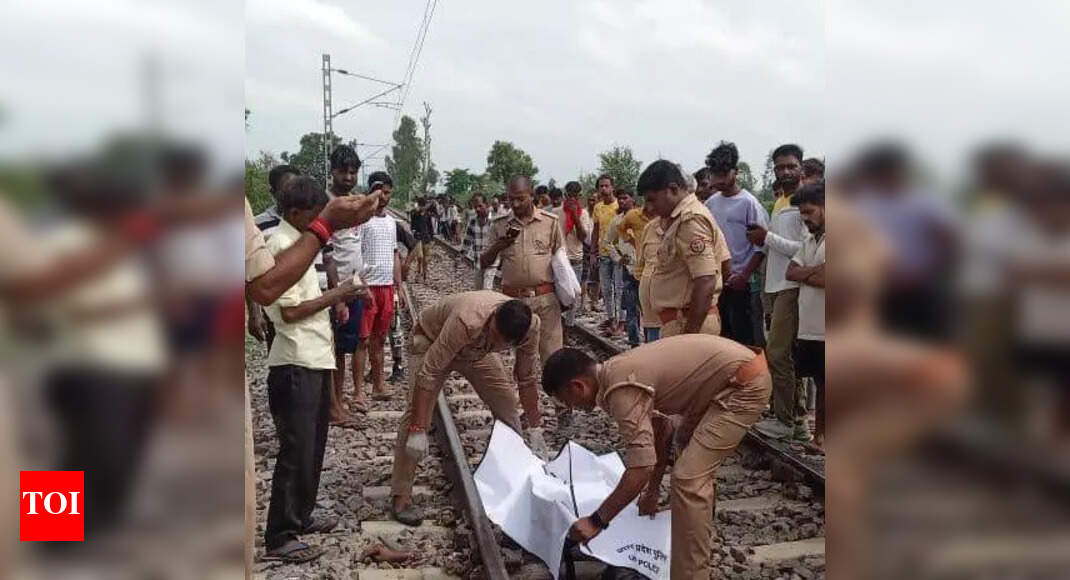 Family Killed by Train in Uttar Pradesh