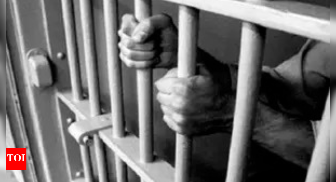 Ecuador prison chief killed, second this month: Officials
