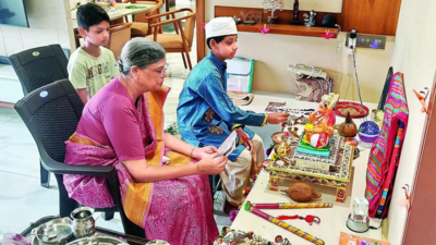 Barodian 'books' place in kid's hearts