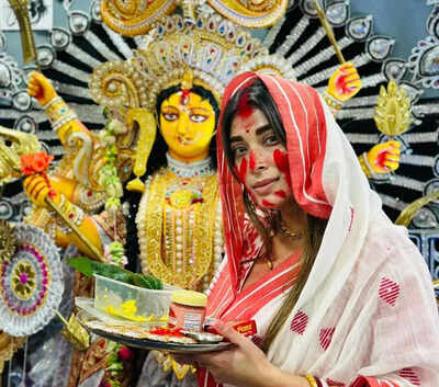Model Srabani Roy Das is excited to be a part of Durga Puja