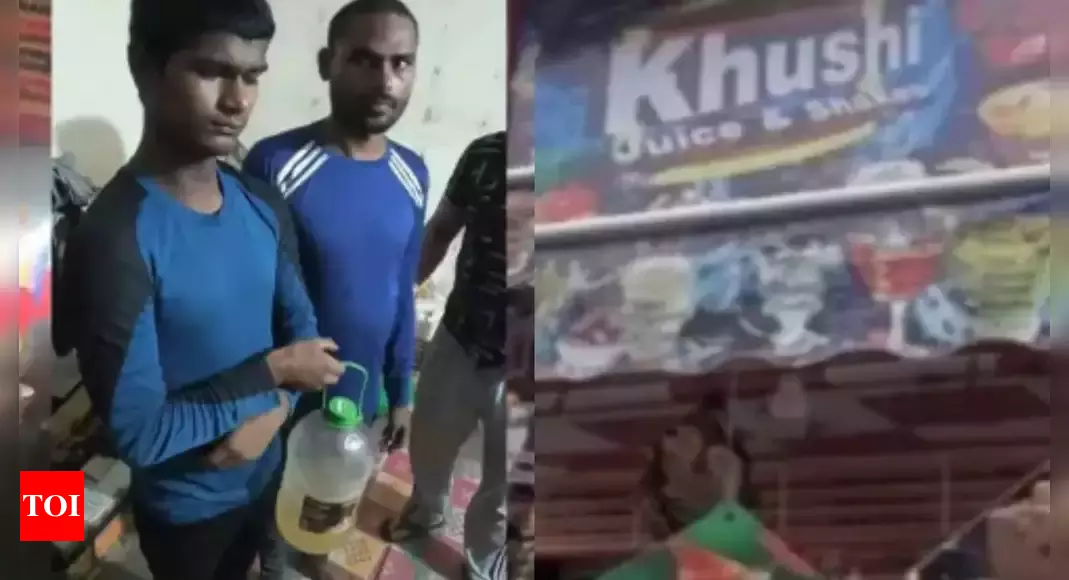 Ghaziabad Juice Vendor Assaulted, Arrested for Urine Mix