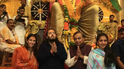 Here is what Radhika Merchant, Shloka Mehta wore for Lalbaugcha Raja visit with Mukesh Ambani, Anant - proves less is more!